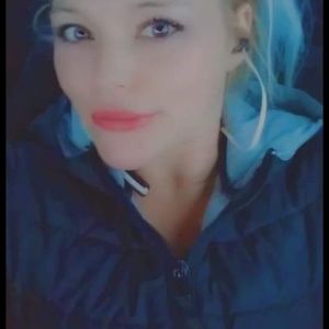 Meet your Posher, Lily